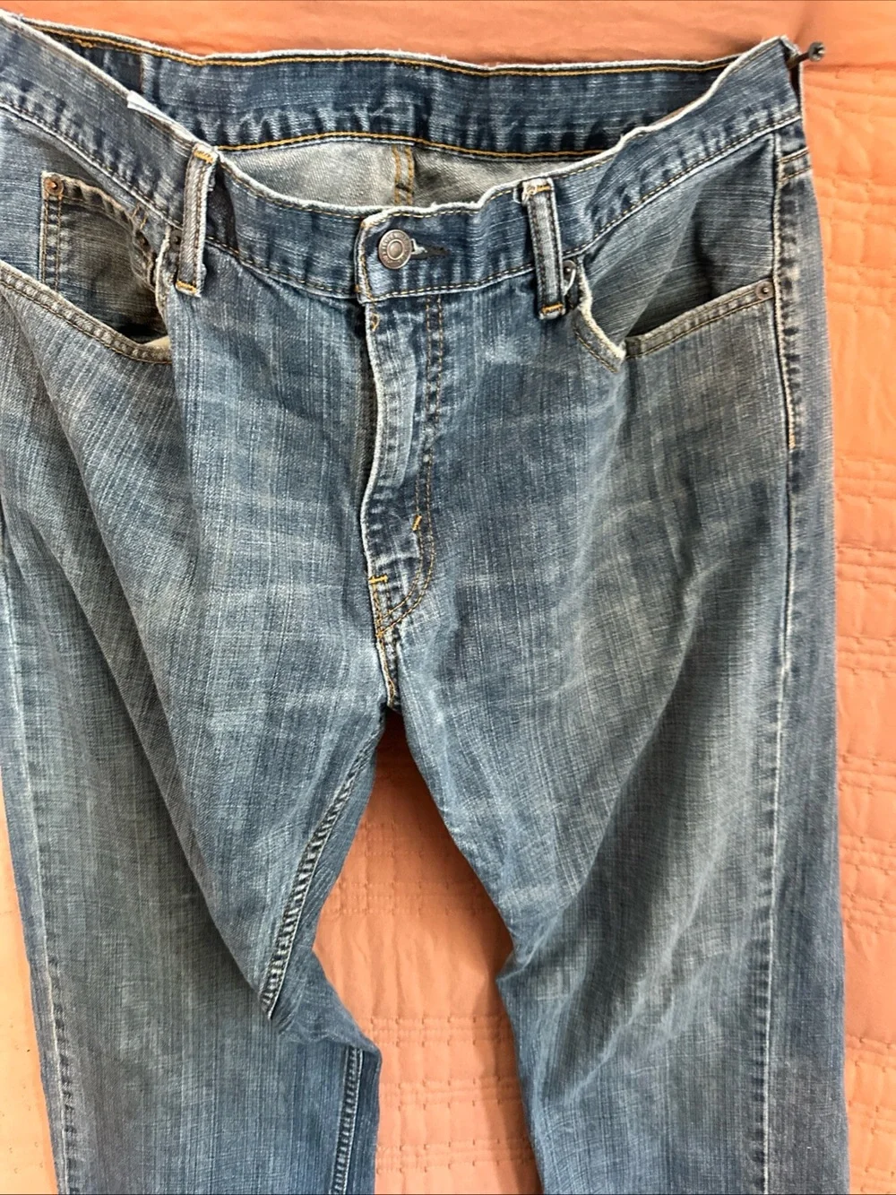 Levi's Men's Straight Jeans in Classic Blue Wash